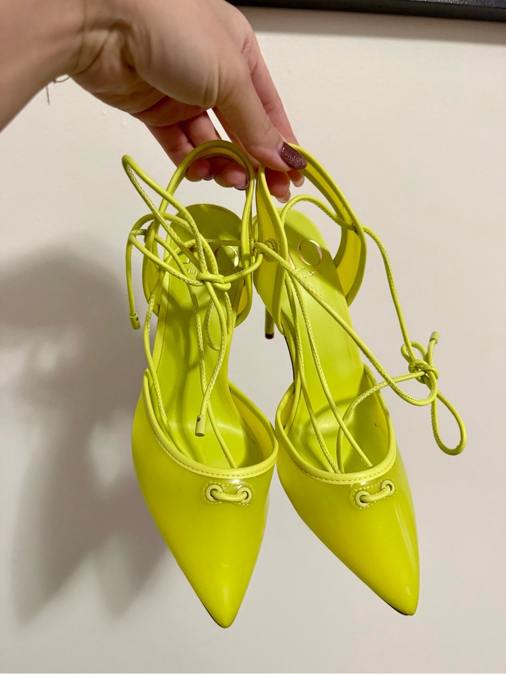 Brand new (without box): Jennifer Lopez Fedra Neon Yellow Pointed Lace Up Heels